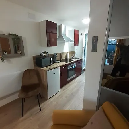 Indépendant à * Bormes-les-Mimosas